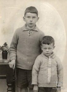 Photograph of Rodney (Gray) and Fred Titcombe
