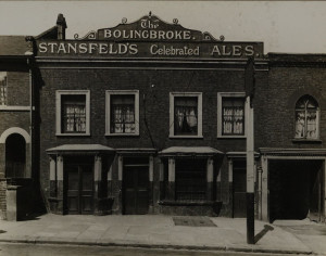 Photograph of The Bolingbroke Arms, Battersea, c1920