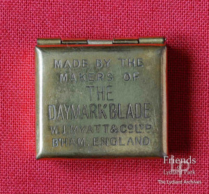 Miniature safety razor and case, early 20th Century