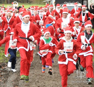 Santa Run at Lydiard Park (4), 2017